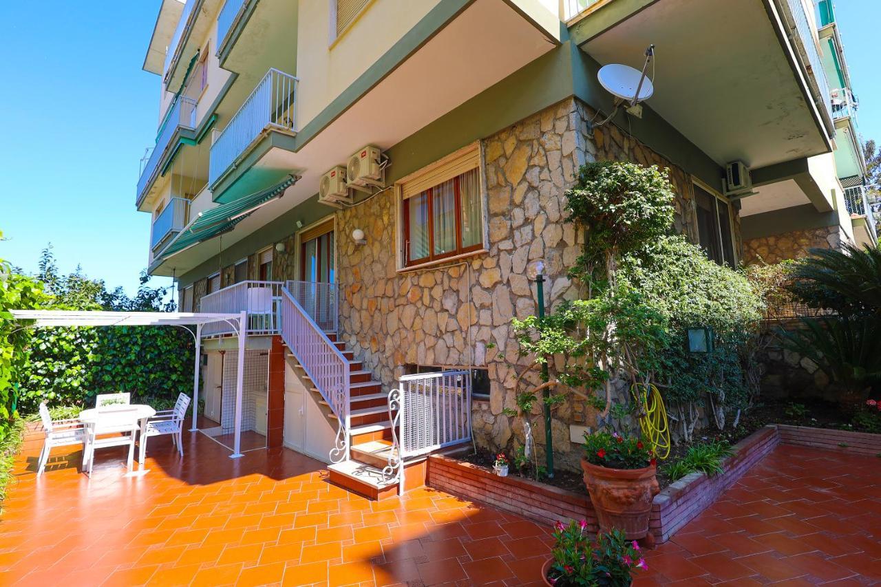 Garden House Giulia Apartment Sorrento Exterior photo